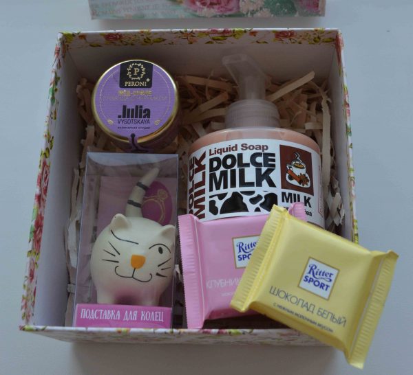 Коробка «С котенком»